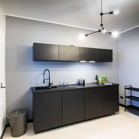 Casa Almika Dante 2 * Барі