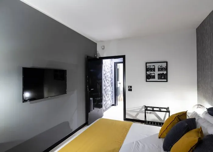 Laus App.2 - Art & Design Nel Cuore Di - Via Dante Alighieri Апартаменты Бари