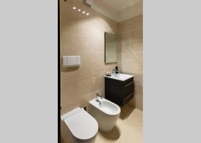 Laus App.2 - Art & Design Nel Cuore Di - Via Dante Alighieri