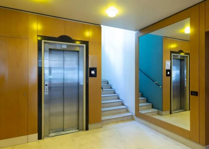 Laus App.2 - Art & Design Nel Cuore Di - Via Dante Alighieri * Бари